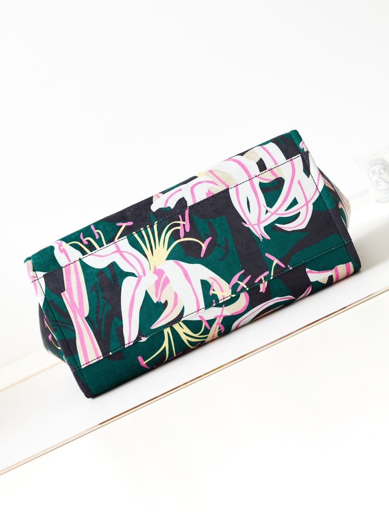 Ch**el shopping bags